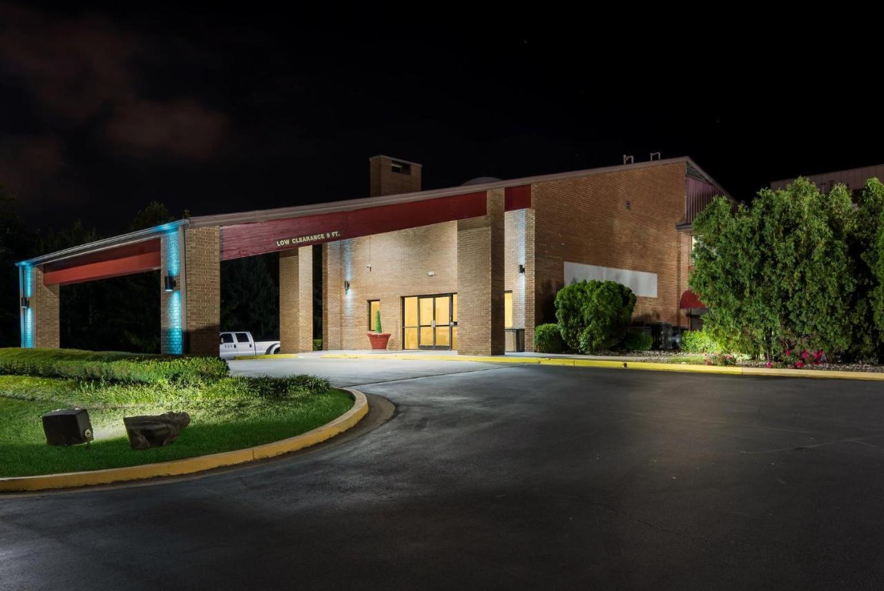 Red Roof Inn & Suites Lexington - Hamburg Exterior foto