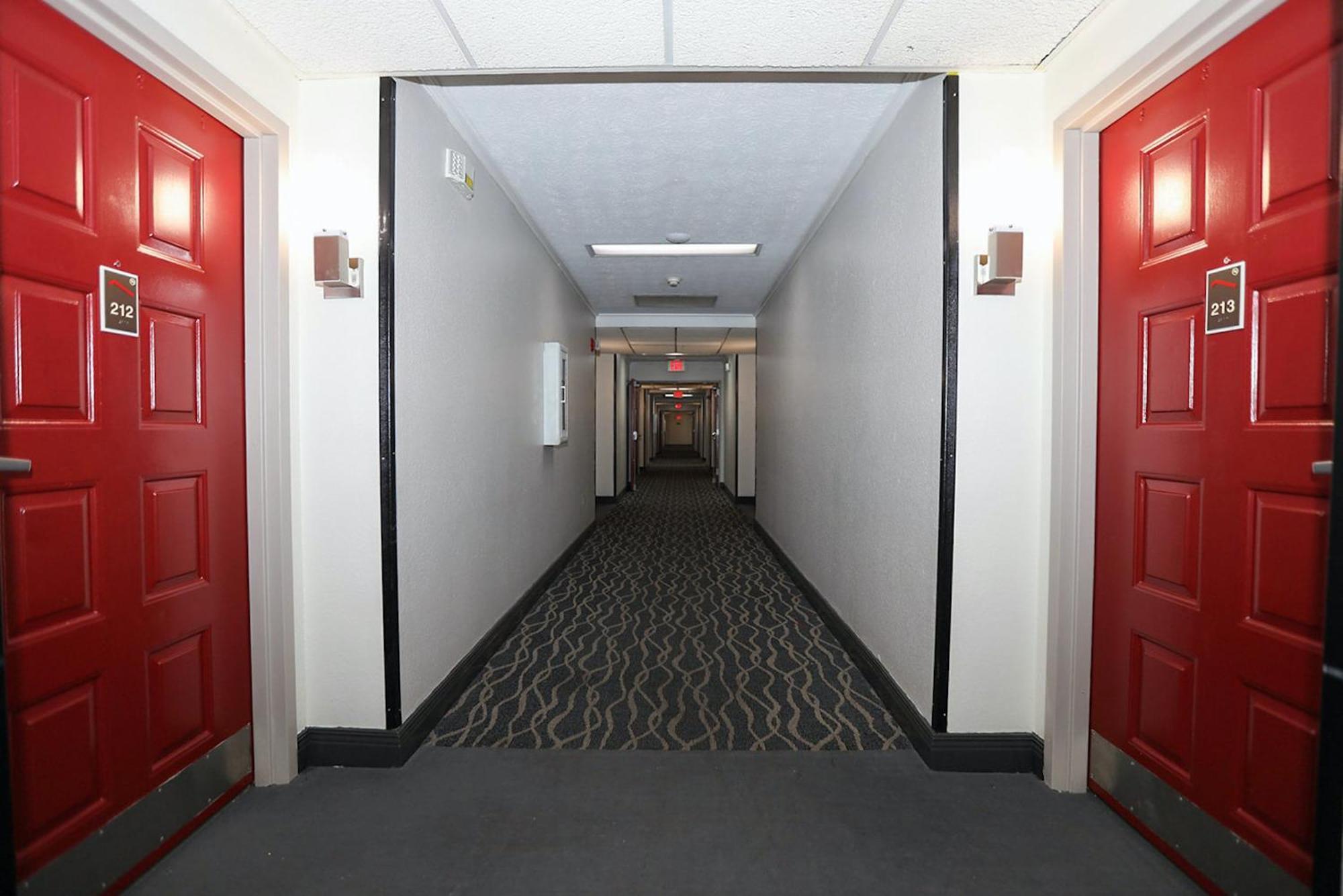 Red Roof Inn & Suites Lexington - Hamburg Exterior foto